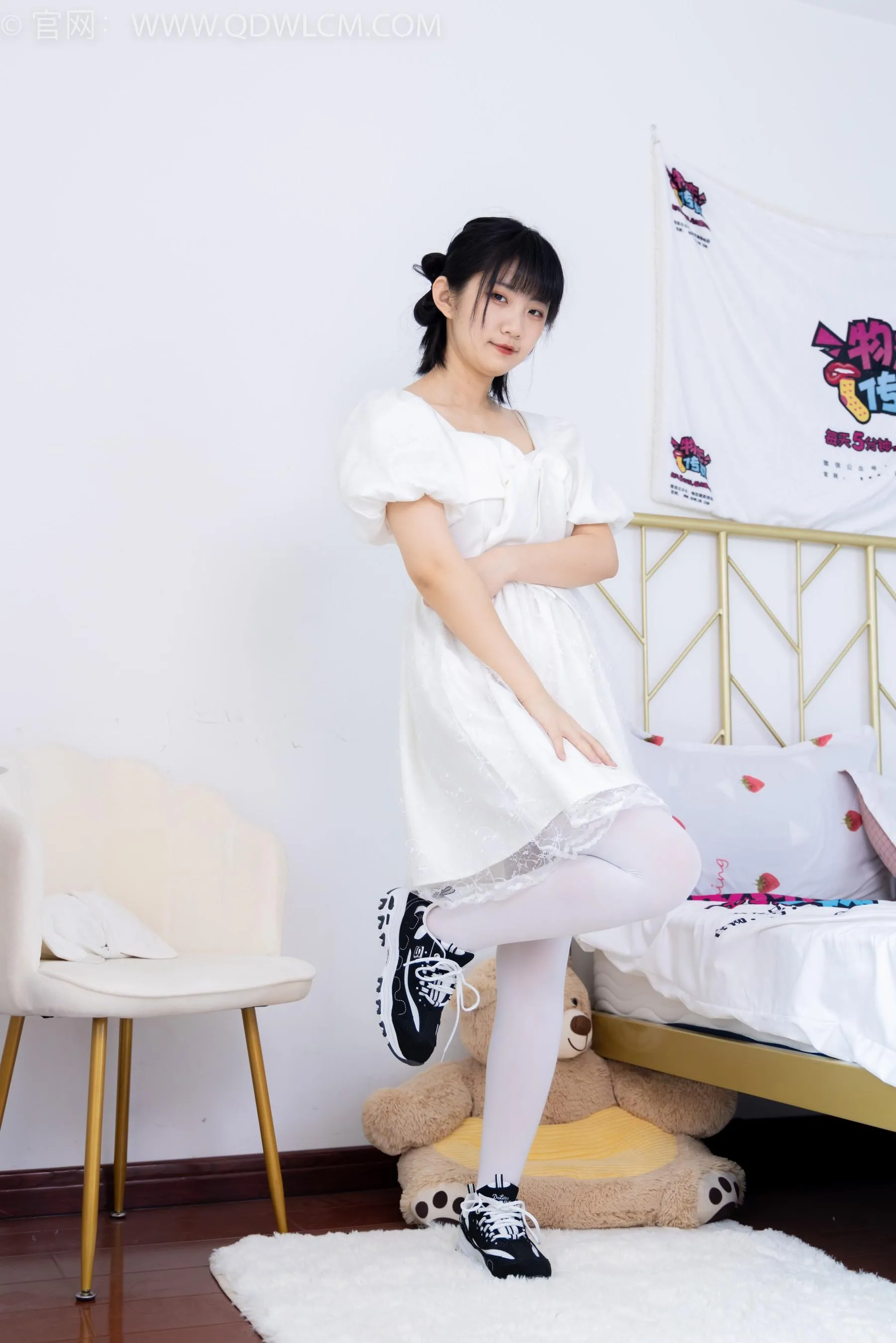物恋传媒 NO.1581 暗月-纯白茉莉 [151P]插图